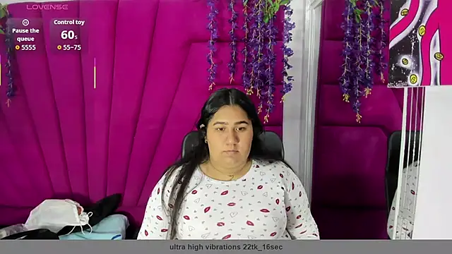 Snapshot of Rachel_Swetty2 chatting on July 16, 1:19 pm Rachel Swetty2 online show from July 16, 1:19 pm