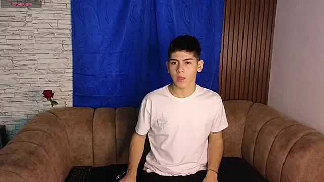 Snapshot of josethariaz25 chatting on June 20, 11:26 am josethariaz25 online show from June 20, 11:26 am