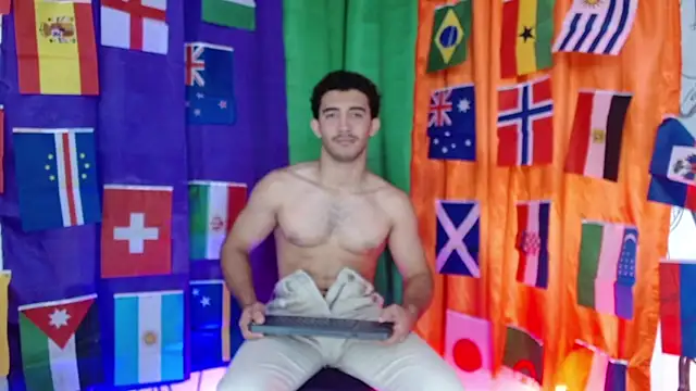 caius bigcock1 online show from July 19, 12:35 pm
