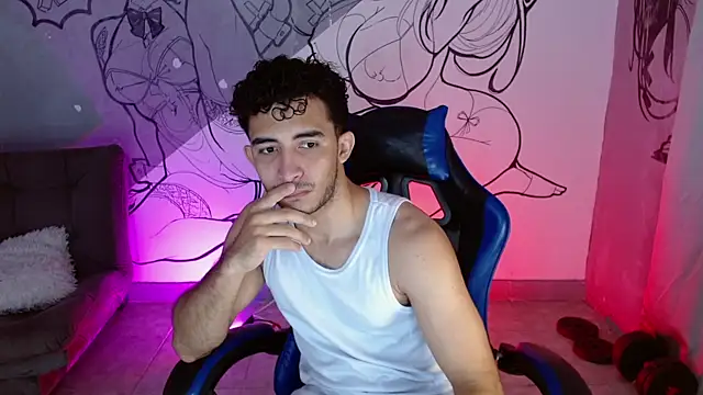 caius bigcock1 online show from April 30, 12:23 pm