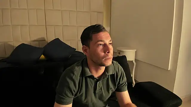 DanteLou online show from April 22, 4:14 pm