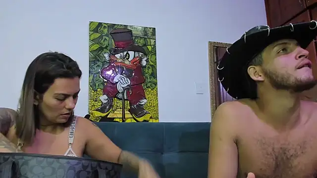 Snapshot of charly_mia chatting on May 16, 7:24 pm charly mia online show from May 16, 7:24 pm