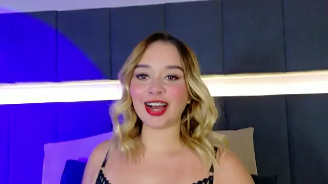 Sofia pamela  online show from May 19, 8:16 pm