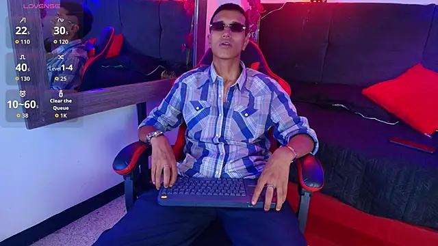 Alan Colthon online show from May 20, 3:47 am