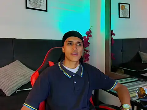 Alan Colthon online show from April 24, 2:24 am