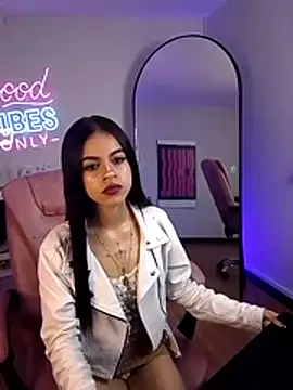  Starfire   online show from April 21, 10:49 pm