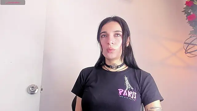 Snapshot of MilaWhitte chatting on July 15, 3:19 pm MilaWhitte online show from July 15, 3:19 pm