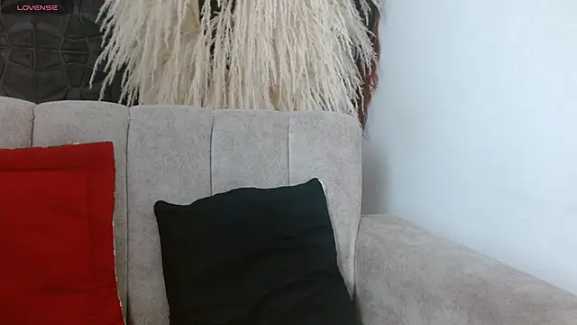 emily16092020 online show from June 1, 12:38 pm