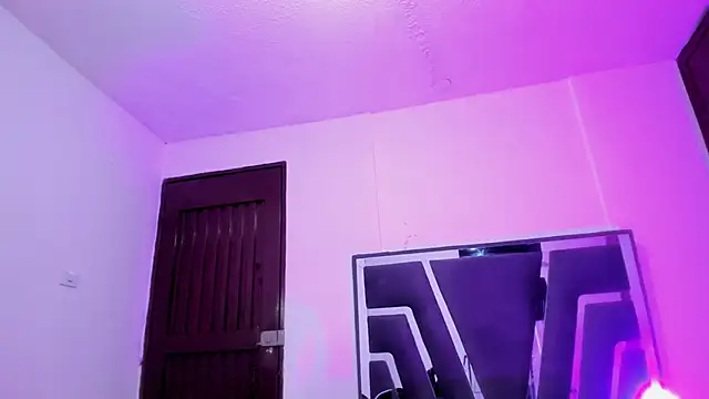 Natasha028  online show from April 29, 11:47 am