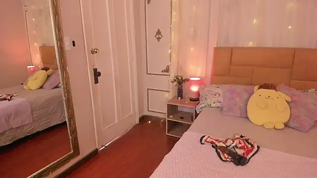 cris milk online show from July 21, 7:48 pm