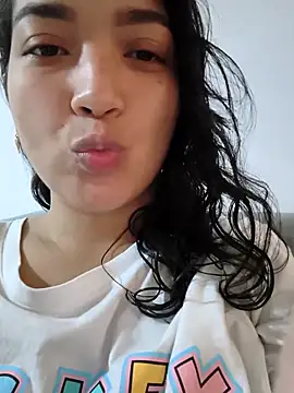 Thanilopera online show from May 5, 7:06 pm