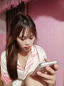 Snapshot of Ly-sexyy chatting on July 8, 12:39 pm Ly-sexyy online show from July 8, 12:39 pm