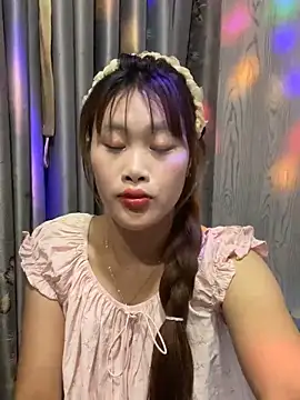 Ly-sexyy online show from April 28, 4:11 pm