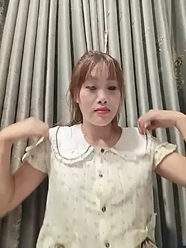 Ly-sexyy online show from May 26, 10:57 am