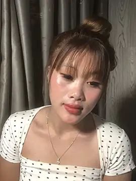 Ly-sexyy online show from May 14, 5:21 pm