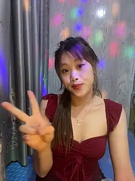 Ly-sexyy online show from April 24, 8:05 am