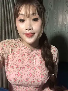 Ly-sexyy online show from May 12, 3:29 pm