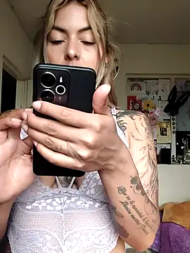 evafuckasd online show from May 13, 6:15 pm