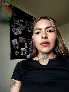 evafuckasd online show from April 24, 6:21 pm