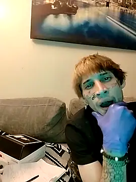 CamsWRLD online show from April 21, 9:16 am