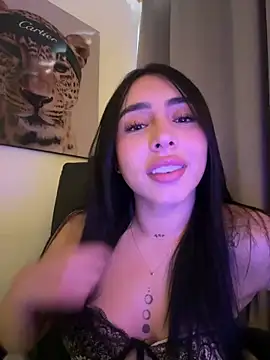 Snapshot of IsabellaNoir_ chatting on June 10, 10:11 pm IsabellaNoir online show from June 10, 10:11 pm