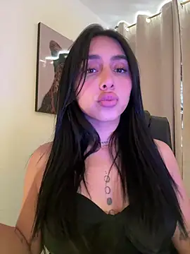 Snapshot of IsabellaNoir_ chatting on July 6, 4:20 pm IsabellaNoir online show from July 6, 4:20 pm