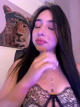 IsabellaNoir  online show from May 23, 10:09 pm