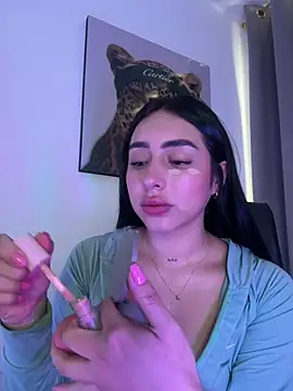 IsabellaNoir  online show from April 26, 6:38 pm