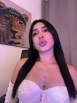IsabellaNoir  online show from May 30, 11:43 pm