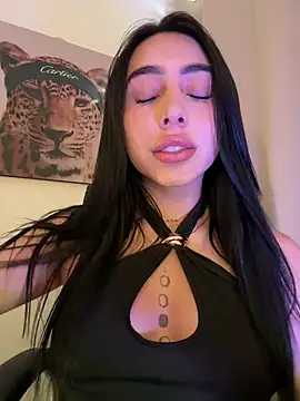 Snapshot of IsabellaNoir_ chatting on July 23, 5:42 pm IsabellaNoir online show from July 23, 5:42 pm