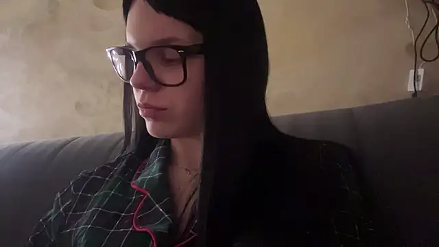 Alice qte online show from April 23, 2:19 pm