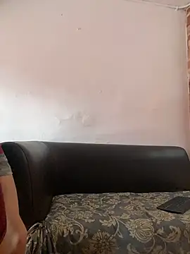 Snapshot of _IanLark chatting on May 17, 2:17 pm IanLark online show from May 17, 2:17 pm
