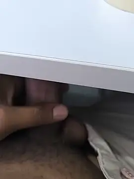 Hotmen84050 online show from June 18, 6:12 am