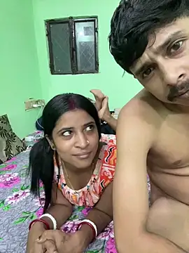 Snapshot of hot-couple-0 chatting on June 10, 2:07 pm hot-couple-0 online show from June 10, 2:07 pm