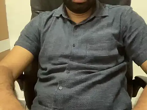 chocolateboy1988 online show from April 21, 7:15 am