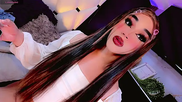 Snapshot of Camila_Vasquezz1 chatting on June 14, 11:00 am Camila Vasquezz1 online show from June 14, 11:00 am