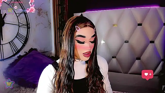 Snapshot of Camila_Vasquezz1 chatting on June 7, 11:48 am Camila Vasquezz1 online show from June 7, 11:48 am