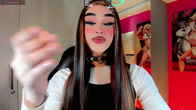 Snapshot of Camila_Vasquezz1 chatting on July 10, 11:43 am Camila Vasquezz1 online show from July 10, 11:43 am