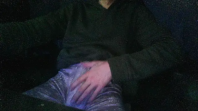 8inchesfr online show from April 21, 9:16 am