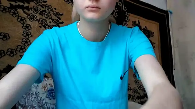 LunaLaday online show from June 25, 2:42 am