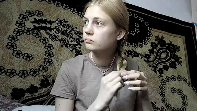 LunaLaday online show from June 16, 2:22 am