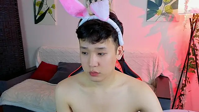 icexoxo2 online show from April 22, 12:45 pm