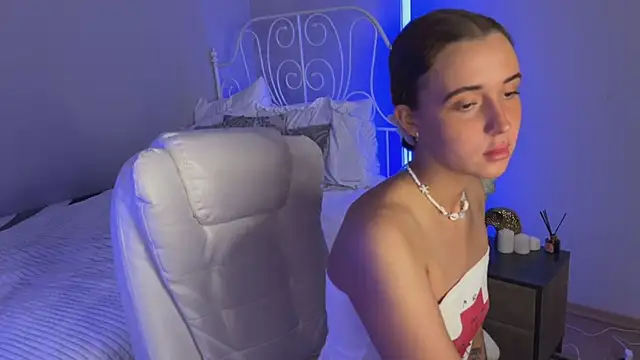 Tiana Belle online show from June 14, 1:24 am