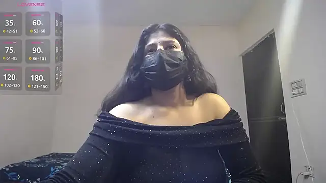 -Queenie online show from May 9, 6:33 pm