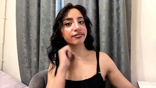AngellaBarbini online show from July 4, 4:11 pm