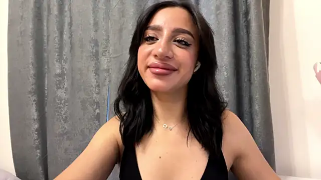 AngellaBarbini online show from June 26, 2:12 pm