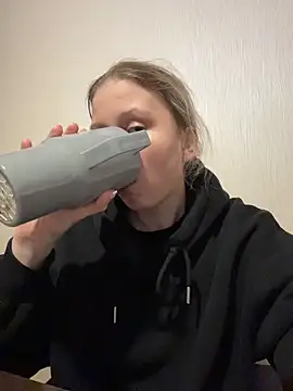 StaceyCross  online show from April 21, 8:26 pm