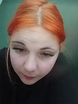 LoisFox online show from June 19, 1:28 pm