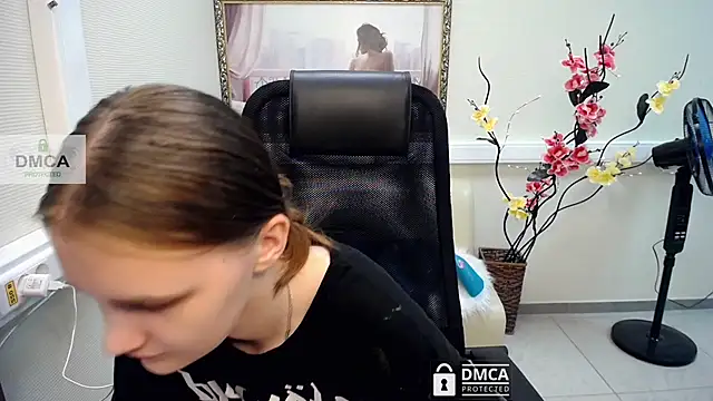  donnaSia  online show from July 16, 10:01 am