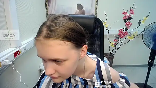  donnaSia  online show from July 25, 9:39 am